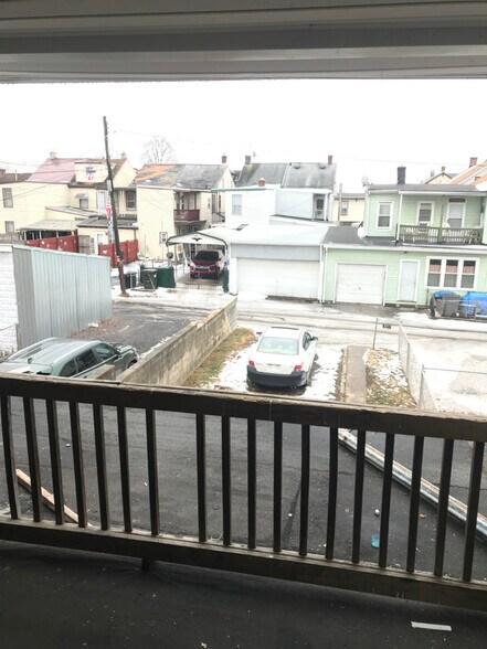 Building Photo - 1134 Lehman St