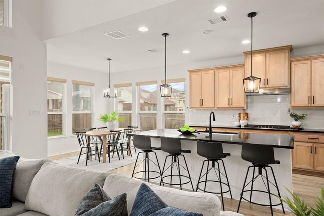 Building Photo - 20521 Martin Ln