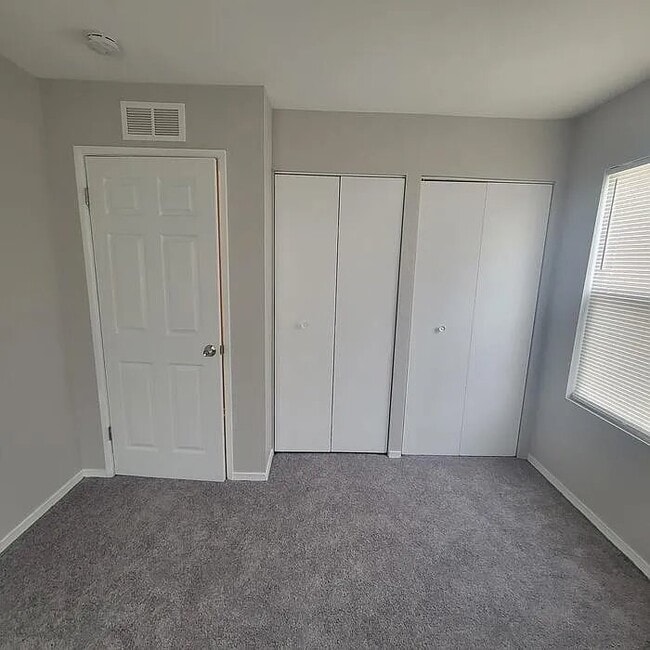 Building Photo - 6720 E 43rd Pl