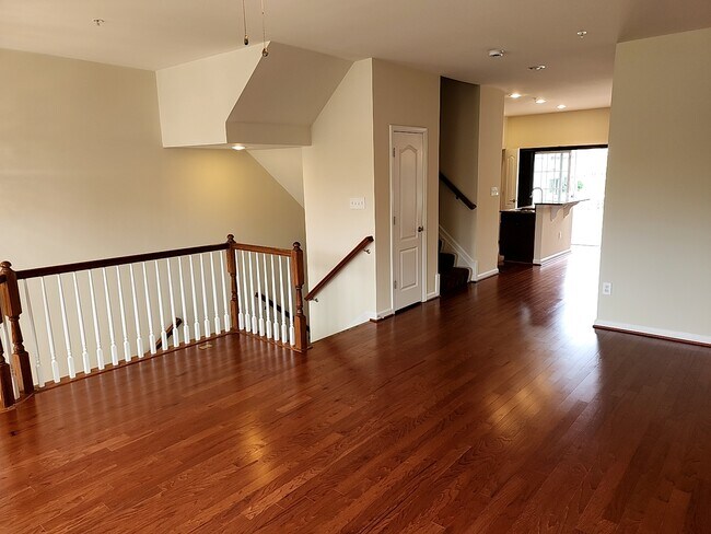 Building Photo - Bryans Road Townhome Retreat | Flexible Lease Available