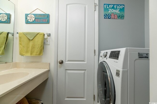 Building Photo - 201 75th Ave N