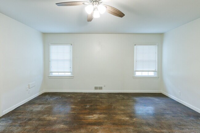 Building Photo - 4 Bedroom in Tech Terrace