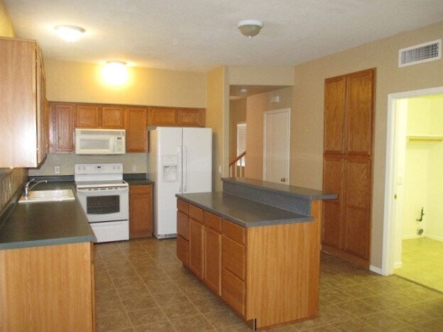 Building Photo - 16251 W Madison St