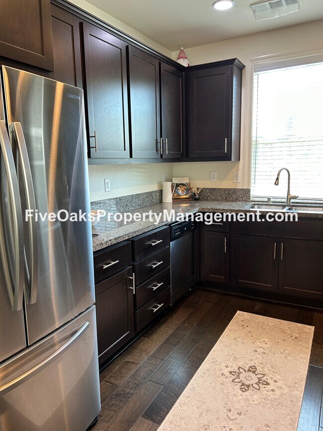 Building Photo - 1208 Lavande Dr