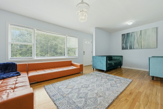 Building Photo - 3014 Rollingwood Ct SE