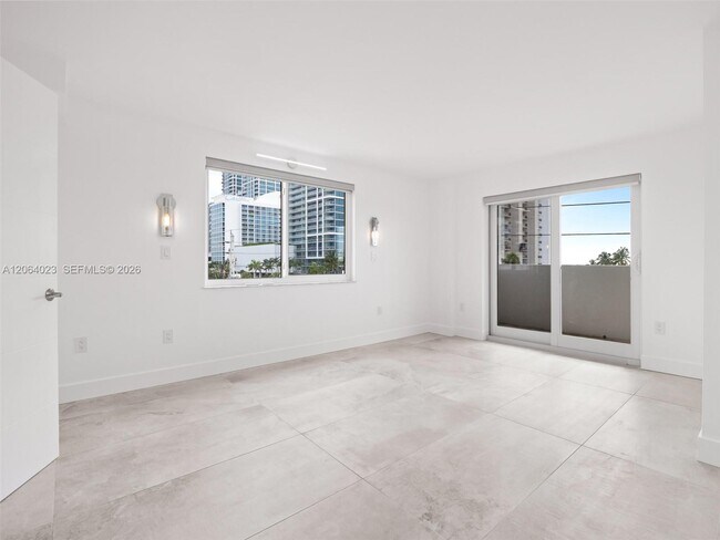 Building Photo - 6725 Harding Ave