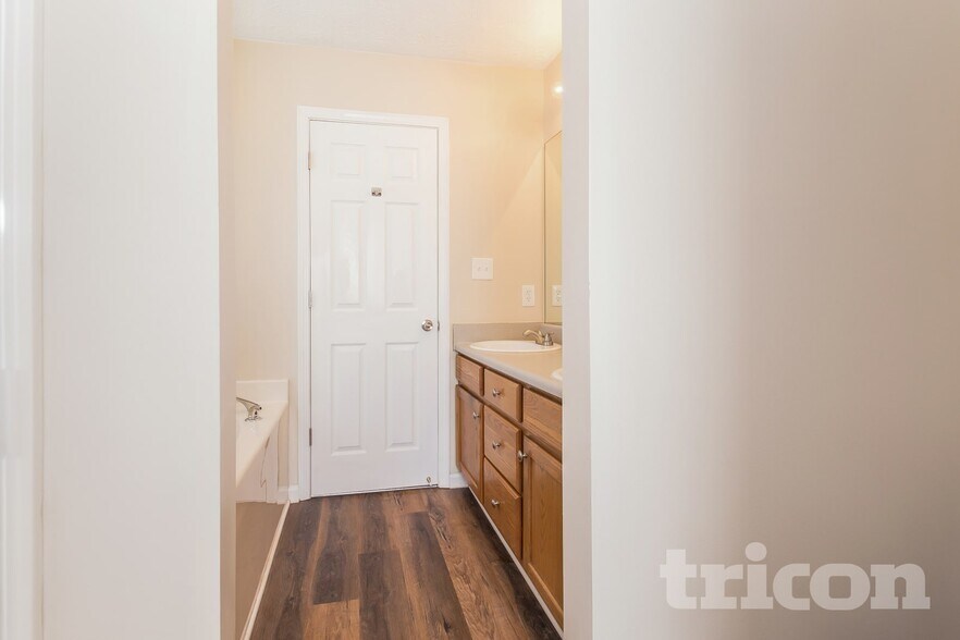 Building Photo - 45 Pleasant Hills Ct