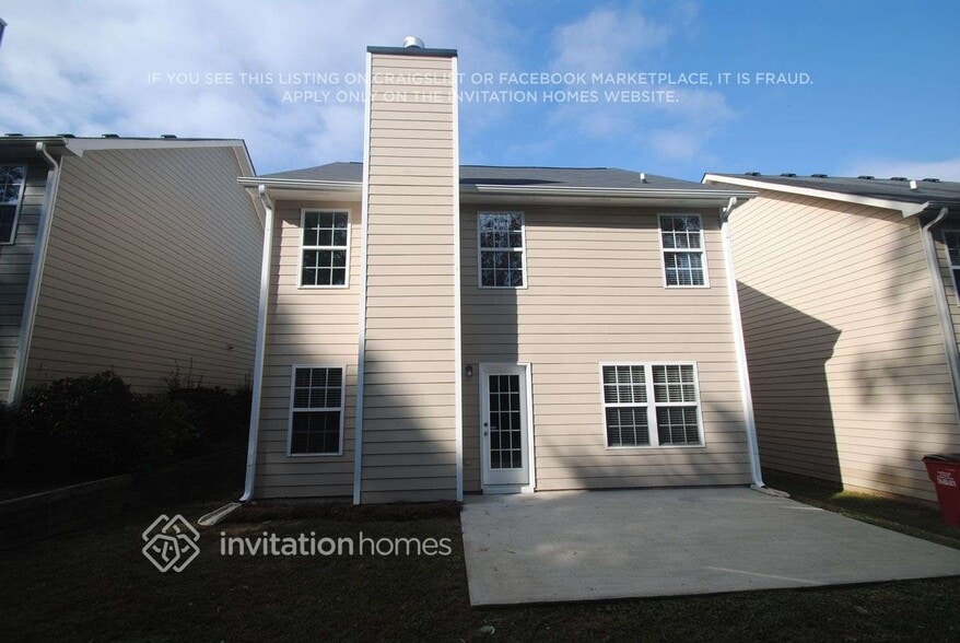 Building Photo - 6685 White Walnut Way