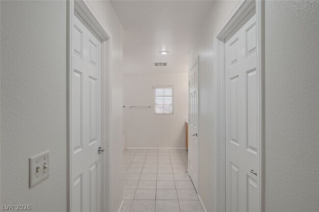 Building Photo - 10474 Precliffs Ct