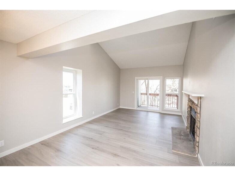 Building Photo - 2725 W 86th Ave