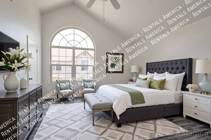 Building Photo - 1961 N Hartford St