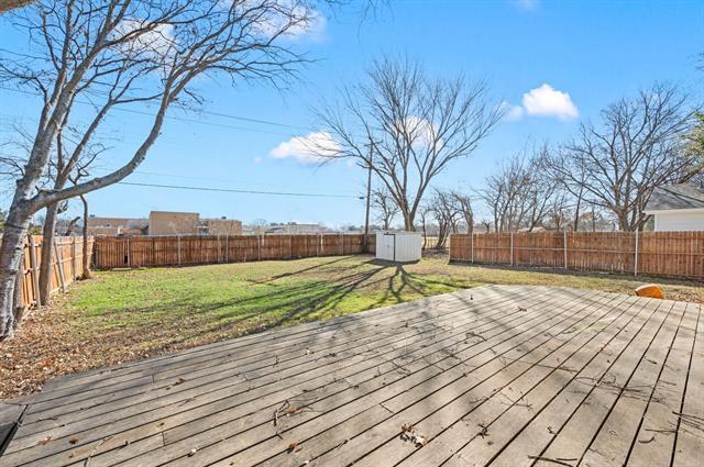 Building Photo - 3809 Carolyn Rd