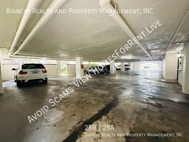 Building Photo - 6365 Bahia Del Mar Blvd S