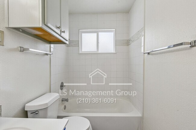 Building Photo - 6603 Cherryleaf St