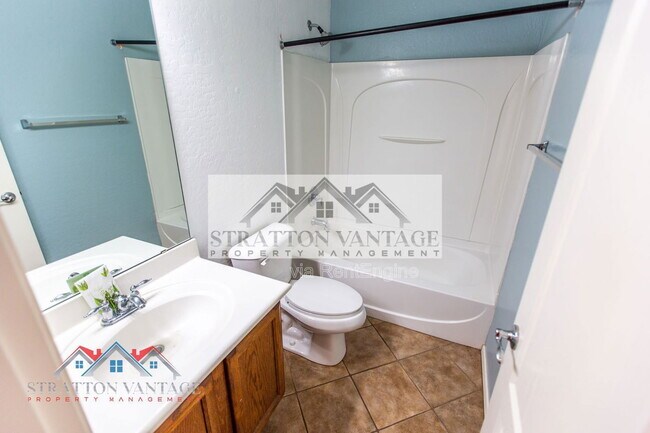 Building Photo - 3522 S 81st Dr