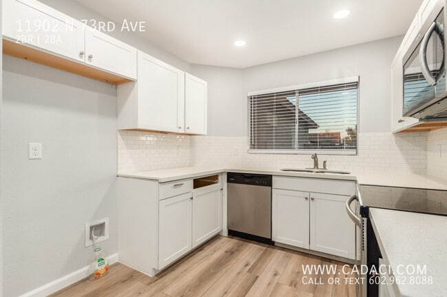 Building Photo - 11902 N 73rd Ave