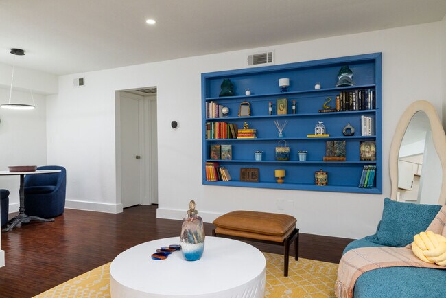 Building Photo - 12888 Montfort Dr