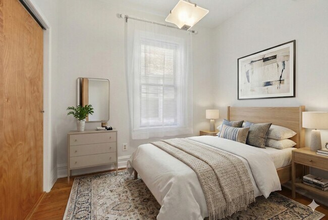 Building Photo - 2332 W Superior St