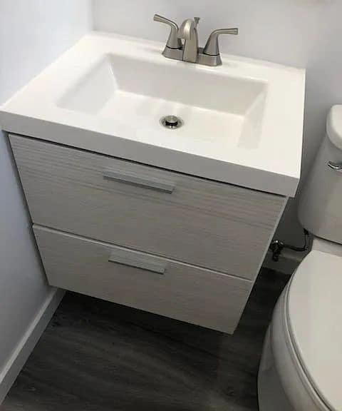 Building Photo - "Charming Burbank 2-Bed, 2-Bath Oasis on North Hollywood Way!"