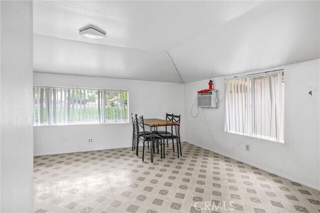 Building Photo - 3515 S Forecastle Ave