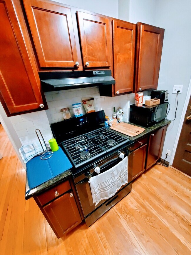 Building Photo - 1111 Holley Ct