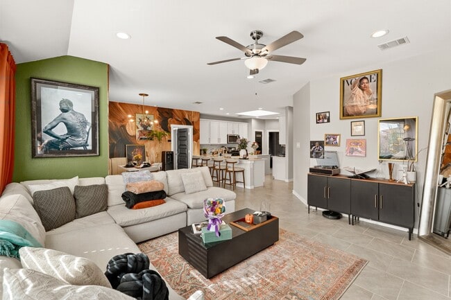 Building Photo - 1511 Maple Rdg Dr