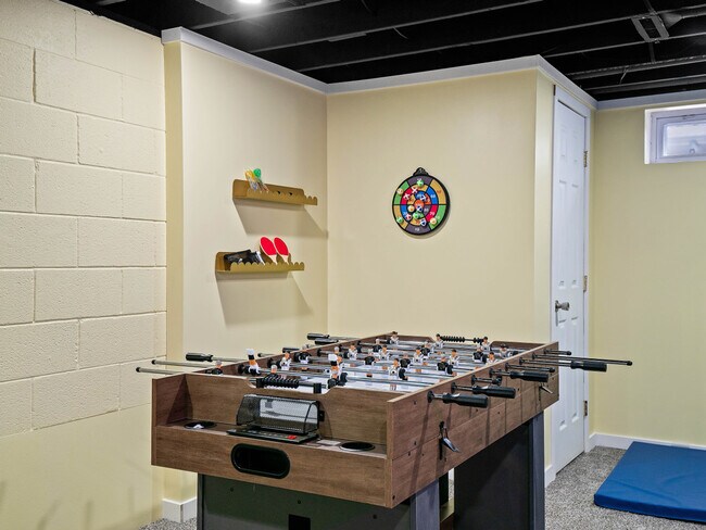 Building Photo - 32071 Lake Rd