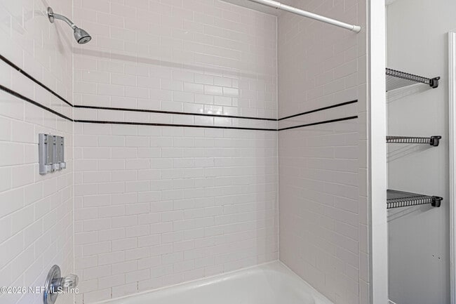 Building Photo - 445 8th Ave N