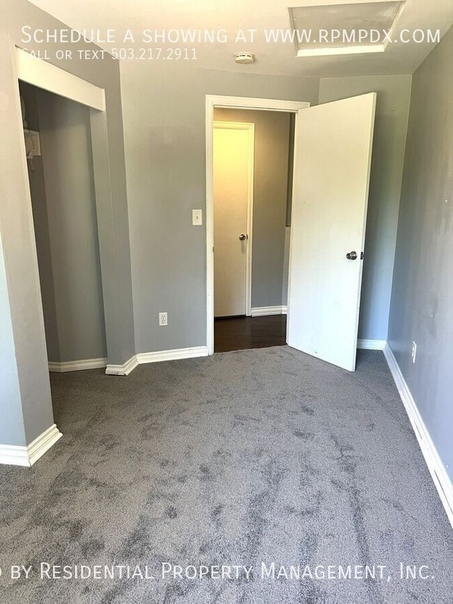 Building Photo - 4512 SW Fairvale Ct