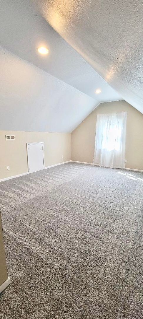 Building Photo - 120 Soundside Estates Dr