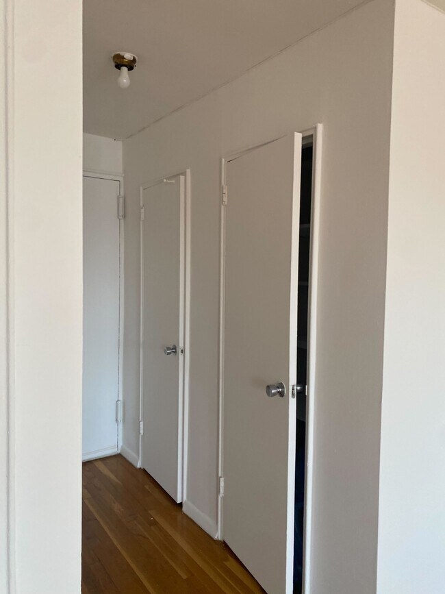 3489 Fort Independence St 3489 Fort Independence St The Bronx NY