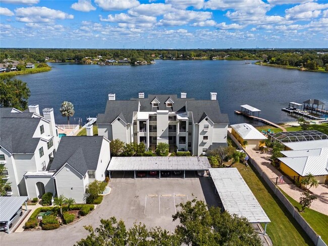 Building Photo - 3127 W Sligh Ave