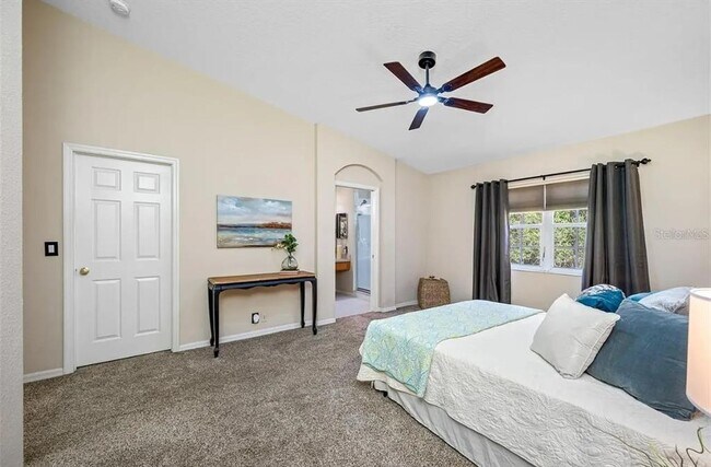 Building Photo - 510 Spring Lake Cir