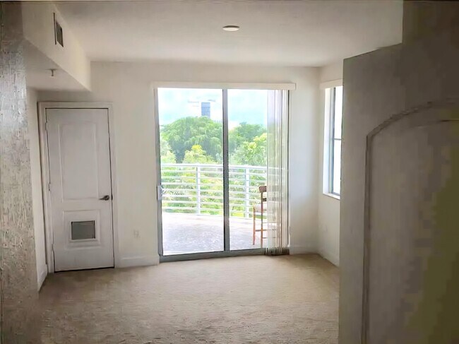 Building Photo - 1830 Radius Dr