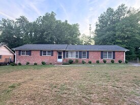 Building Photo - 126 Avon Dr