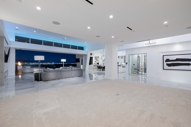 Building Photo - 663 Palisade Rim Dr