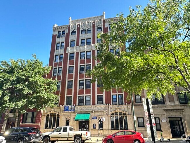 Building Photo - 508 W Belmont Ave