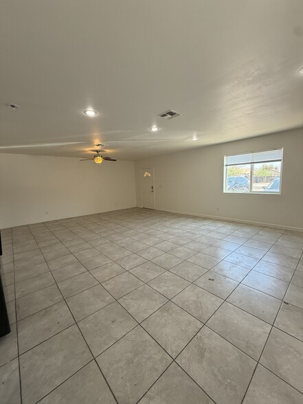 Building Photo - 2828 E Chipman Rd