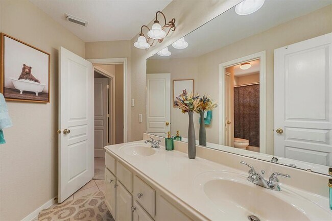 Building Photo - 6335 Concho Bay Dr