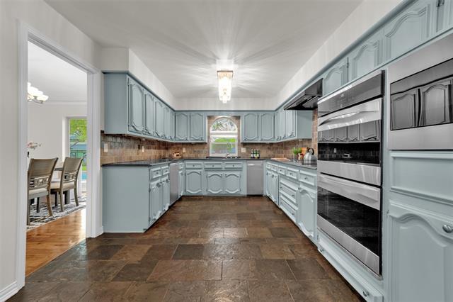 Building Photo - 9511 Robin Meadow Dr