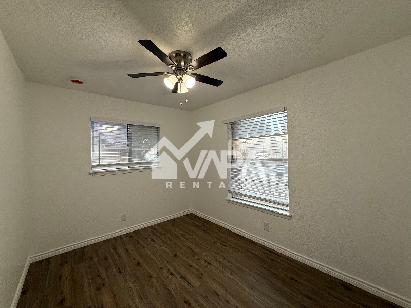 Building Photo - 7131 Rolling Hills Ln