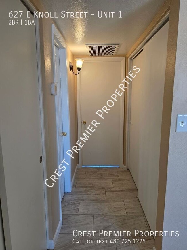 Building Photo - 627 E Knoll St