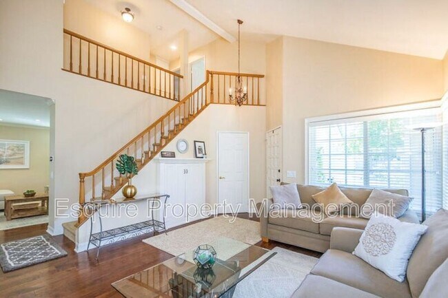 Building Photo - 5181 Via Calderon