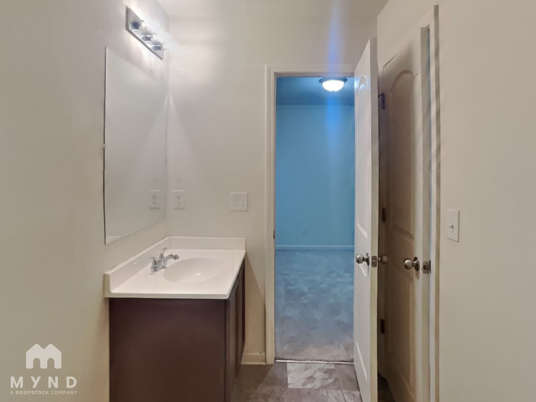 Building Photo - 2544 Piering Dr