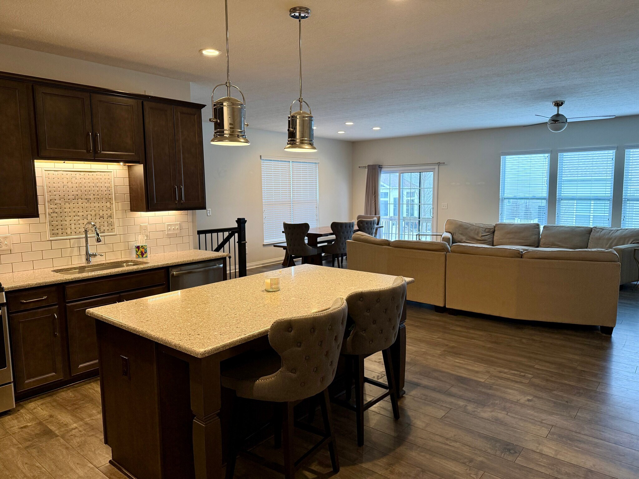 Kitchen/Dining/Living open concept - 6120 Jadkins Way