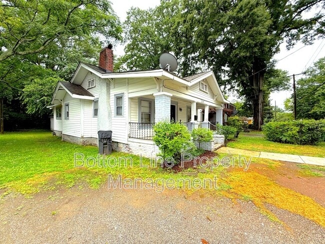 Building Photo - 2225 Celia Ave