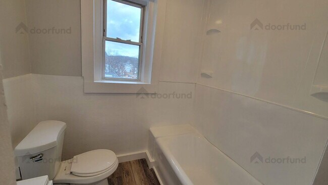 Building Photo - 3A  Clement St