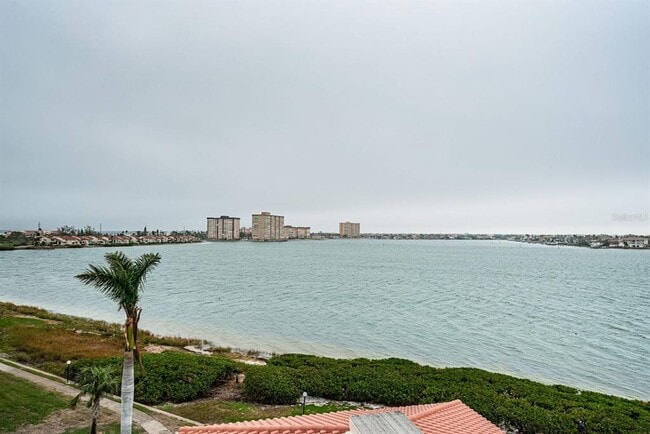 Building Photo - 6218 Palma Del Mar Blvd S