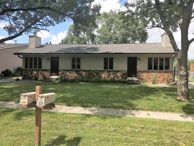 Building Photo - 319 Opal Cir