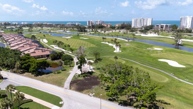 Building Photo - Luxury Furnished Longboat Key Retreat with Private Beach Club Access & Golf Course Views Remodele...